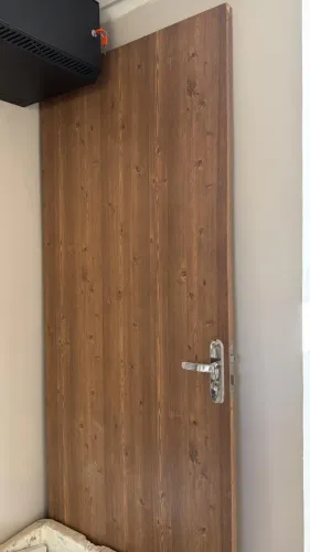 Porta com fechadura