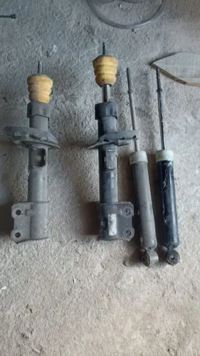 suspensão Corsa Hatch 