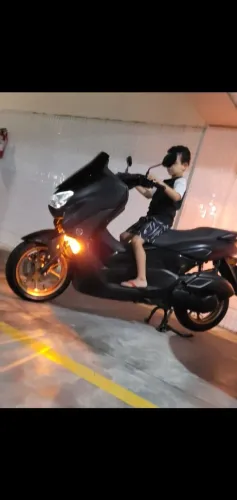 Moto seminova 
