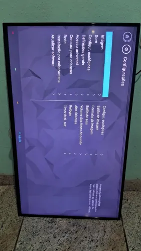 Televisão AOC smart 43 P