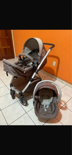 VENDO CARRINHO + BEBÊ CONFORTO