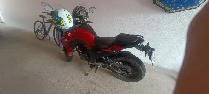 YAMAHA FZ25 CONNECTED | MODELO 2025