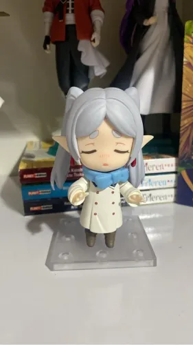 Figures de Frieren Originais do japao