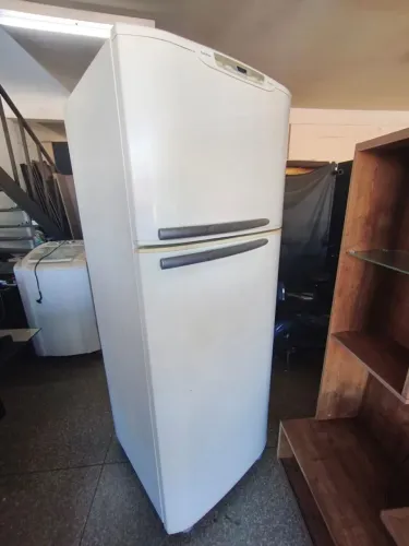 Geladeira Electrolux fros free ((Entrego))