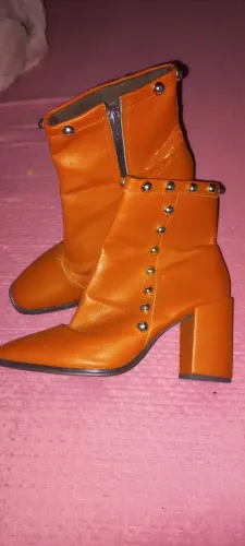 Bota tamanho 36