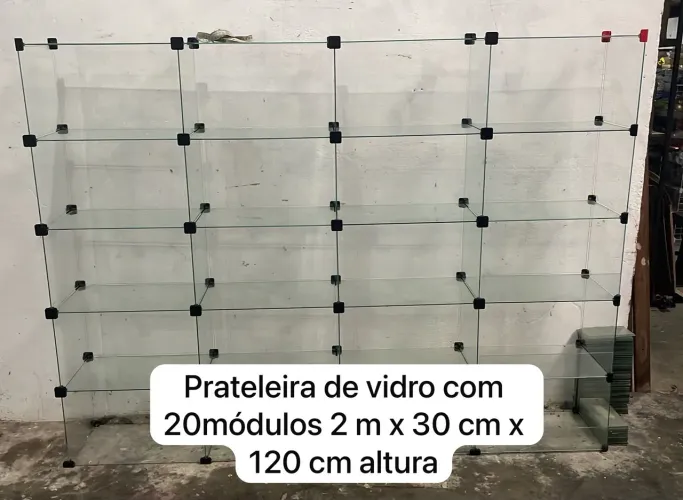 ESTANTE EXPOSITORA DE VIDRO PARA LOJA E COMÉRCIO - USADA