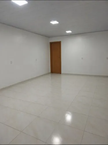 ALUGA-SE SALA NA JATIÚCA