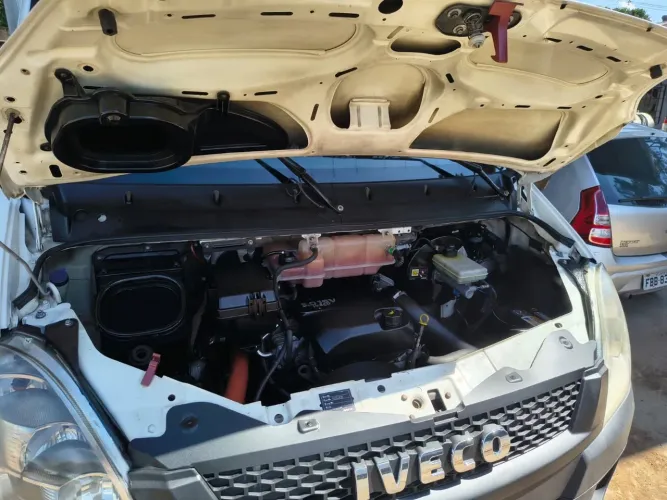 Iveco Daily Gran Furgone 35s14 3.0 16V Turbo Diesel Mec. E5 2015