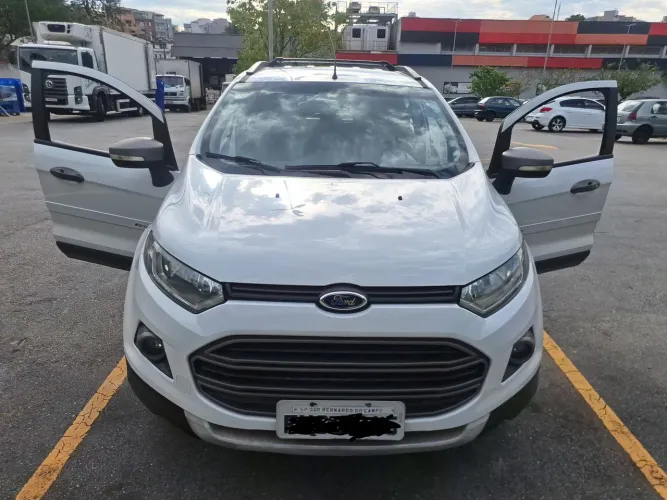 Ford Ecosport Freestyle 1.6 16V Flex 5P 2014