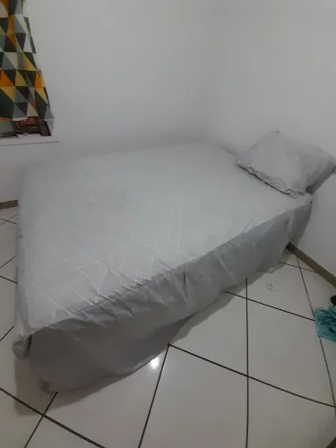 Vende-se Cama casal Box 