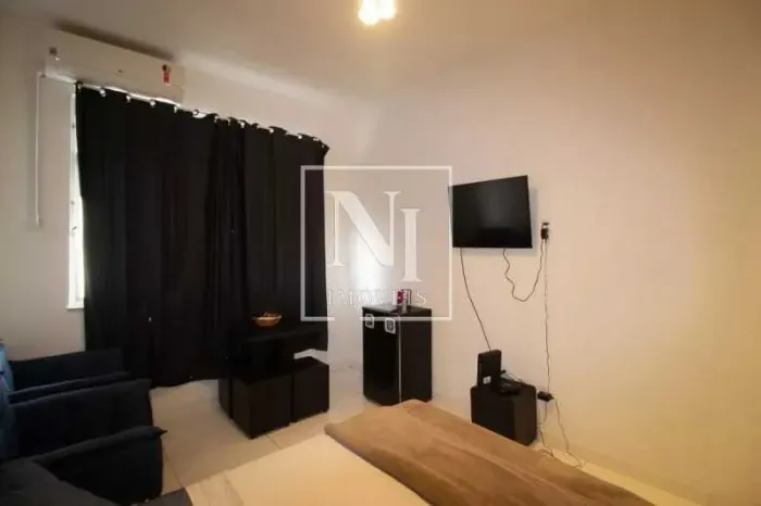 Kitnet/Conjugado : / Residencial / Copacabana