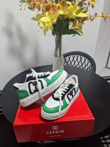 Tênis Feminino Carmim Exclusivo tam. 36