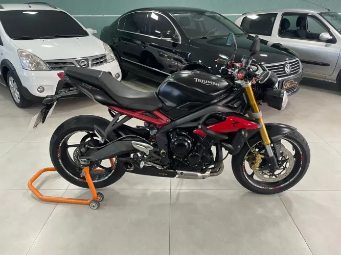 Triumph Street Triple 675 R - Super Moto