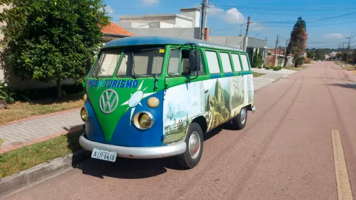 Volkswagen Kombi Standard/ Luxo/ Serie Prata 1976