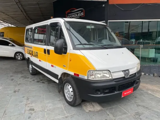 Peugeot Boxer 2.3 Minibus 15/16l TB Diesel. 2012
