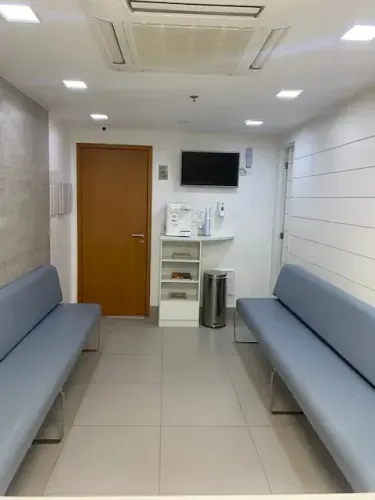 Barra - Clinica Montada com 4 consultórios - 81 metros - 3 vagas - Oportunidade