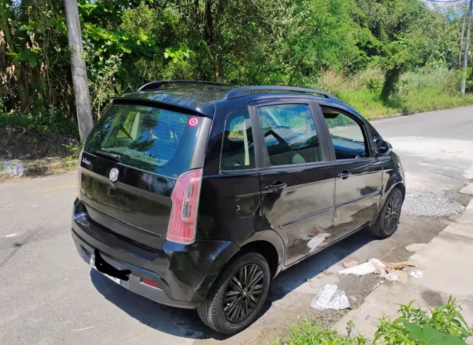 Fiat Idea Essence 1.6 Flex 16V 5P 2012