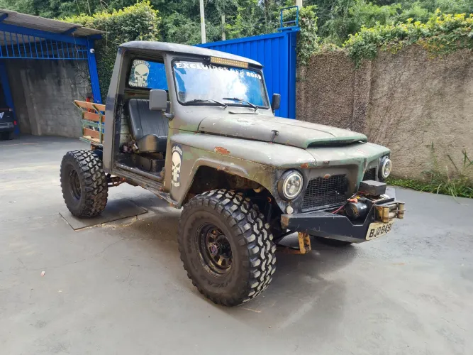 Ford F-75 4X4 2.3 1966