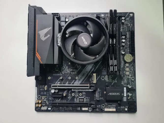 Kit AMD RYZER 9 5900X -  AORUS ELITE - 16GB DDR4-  NIVIDIA QUADRO 2000