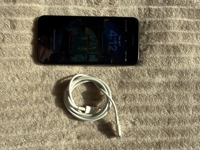 iPhone SE 3 geração 2022