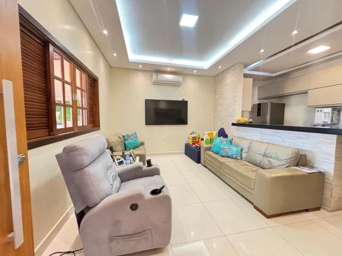 Casa em condomínio fechado, na laje, 3 quartos, aceita troca, suite, lote 450m, aceita 