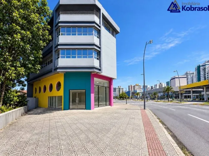 Loja para alugar, 220 m² por R$ 23.050,00/mês - Campinas - São José/SC