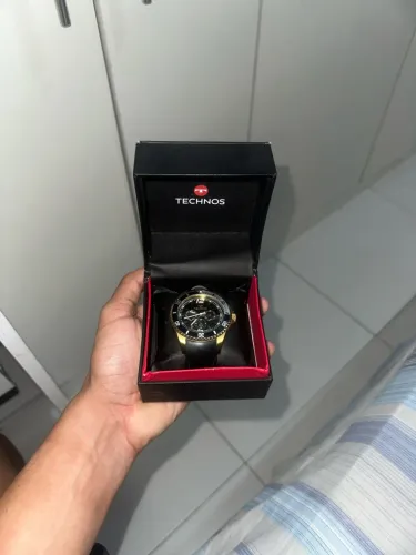 RELÓGIO TECHNOS DOURADO PULSEIRA DE SILICONE