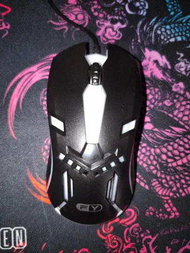 Mouse genérico / 1200 dpi / 3 botões