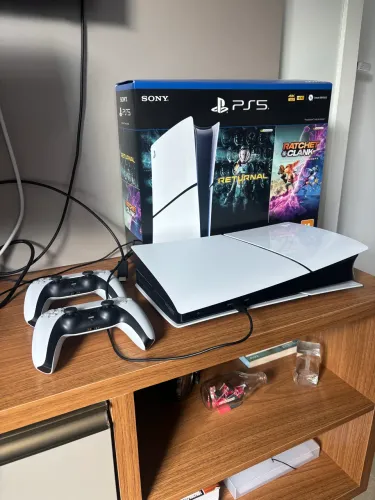 PS5 SLIM DIGITAL 1TB + 1 CONTROLE + HEADSET JBL