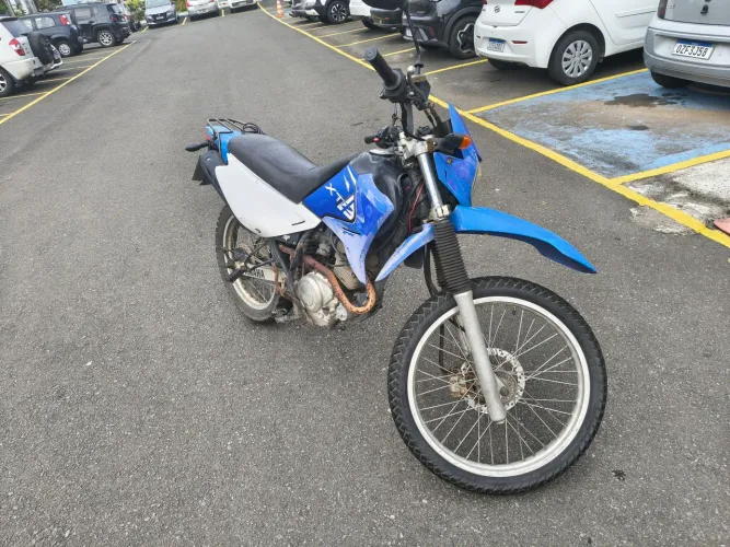 MOTO XTZ 2014 9.000,00