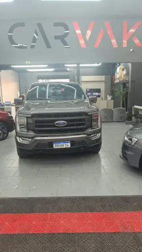 Ford F-150 Lariat 4X4 5.0 V8 2023