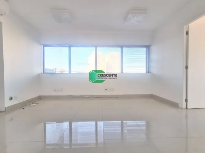 Sala comercial à venda na Vila Gilda, Santo André