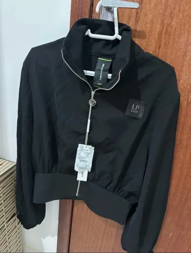Jaqueta bomber lança perfume nova TAM P