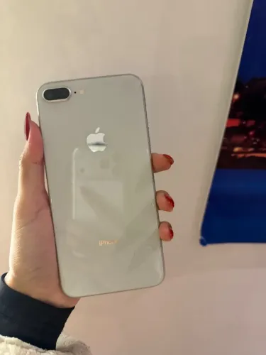 iPhone 8 Plus 64GB