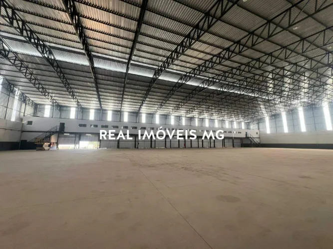 Galpão logístico de 2924m² para alugar próximo ao Shopping Partage e BR 381 em Betim MG