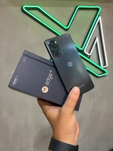 Motorola edge 30 na caixa com garantia - entrego hoje
