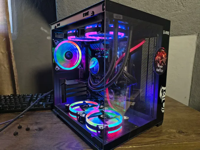 Setup Gamer Completo Ryzen 5 5600GT 16GB + Monitor 27"