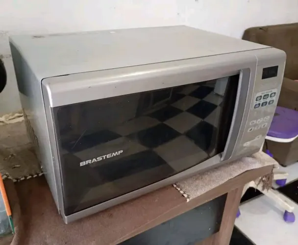 MICROONDAS 31 LITROS 220V