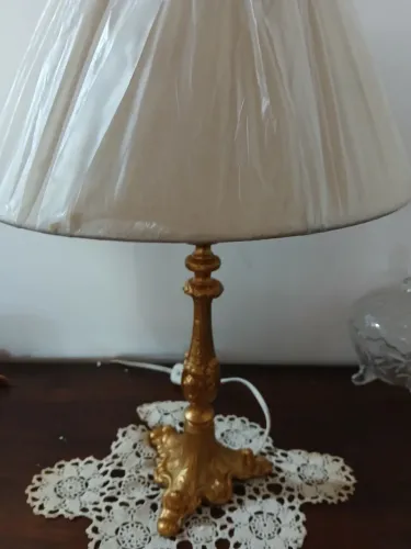Abajur vintage em bronze.