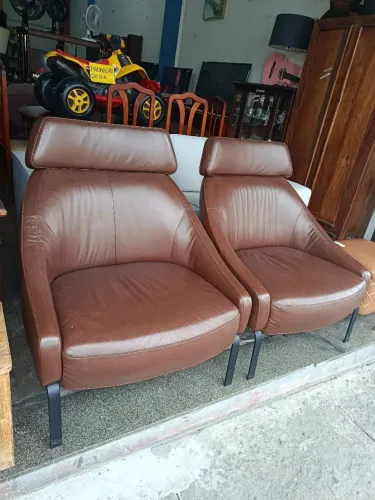 Poltroninhas de Couro Legítimo Da Arte Couro.