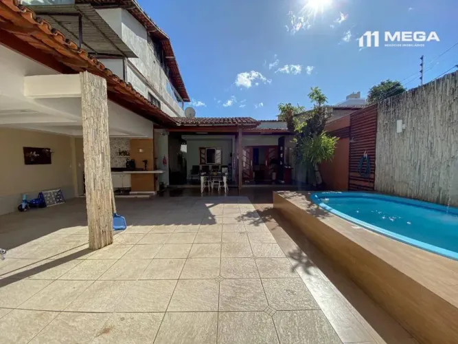 Casa Linear com 2 Quartos à venda, 240 m² por R$ 1.080.000 - Praia da Costa - Vila Velha/E