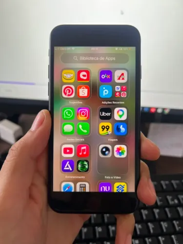 iPhone SE 2020 64Gb Preto Semi Novo