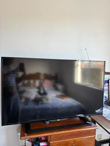 TV AOC