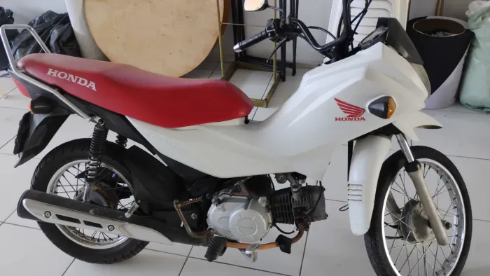 Pop 110 pra vender logo! Golpista sai fora.