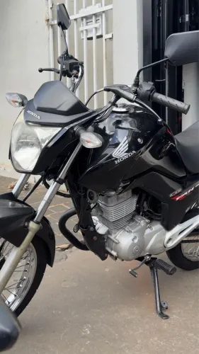 Vendo fan 150 modelo 2014
