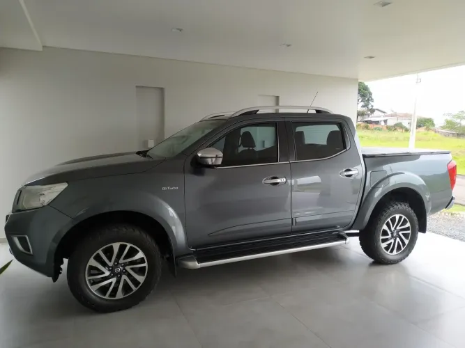 Nissan Frontier LE CD 4X4 2.3 Bi-TB Diesel Aut. 2022
