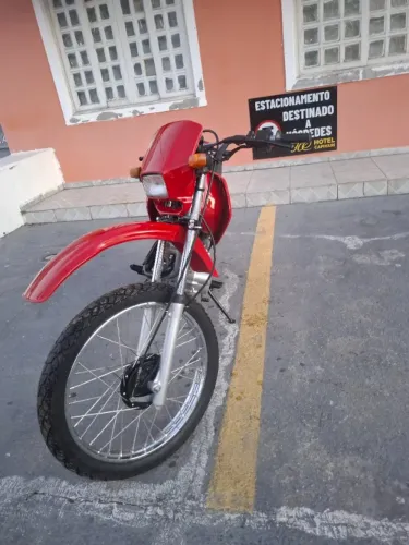 Xlr 125 com partida elétrica 
