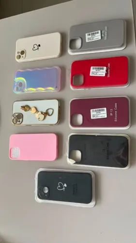 Lote com 9 Capinhas para iPhone 13
