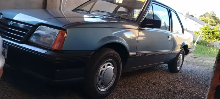 Chevrolet Monza GL 1.8 Efi/ SL/ L/ 650/barc. 2e4p 1990