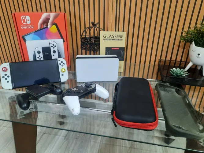 Vendo NINTENDO SWITCH OLED (Bloqueado)